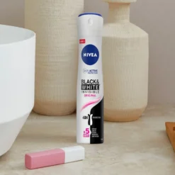 Nivea Deodorante Black & White Invisible Original Spray 150 ml