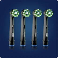Oral-B Testine di Ricambio Nere Oral-B Cross Action Confezione da 4 Pezzi
